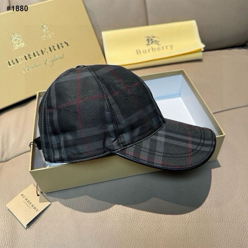 Burberry_Nova_Checks_Baseball_Premium_Unisex_Hat_With_Brand_Polly_Bag