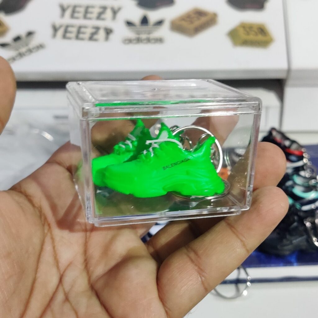 3D Sneaker Keychain With Transparent Box