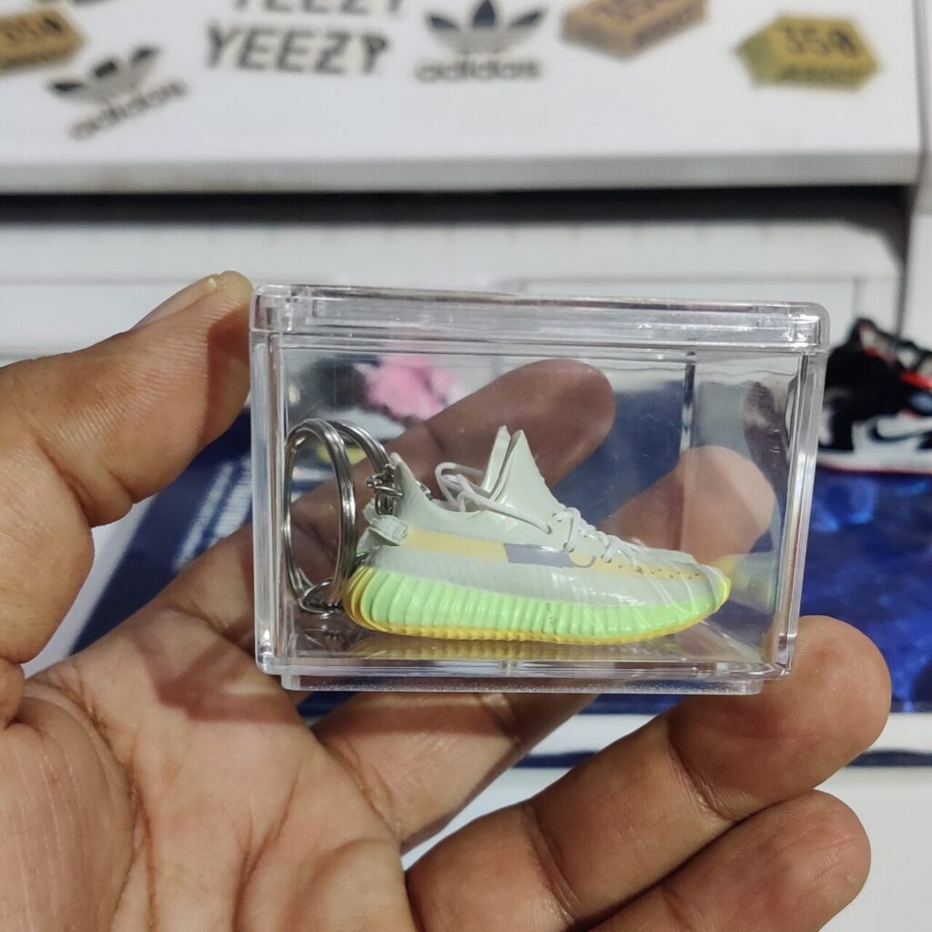 3D Sneaker Keychain With Transparent Box