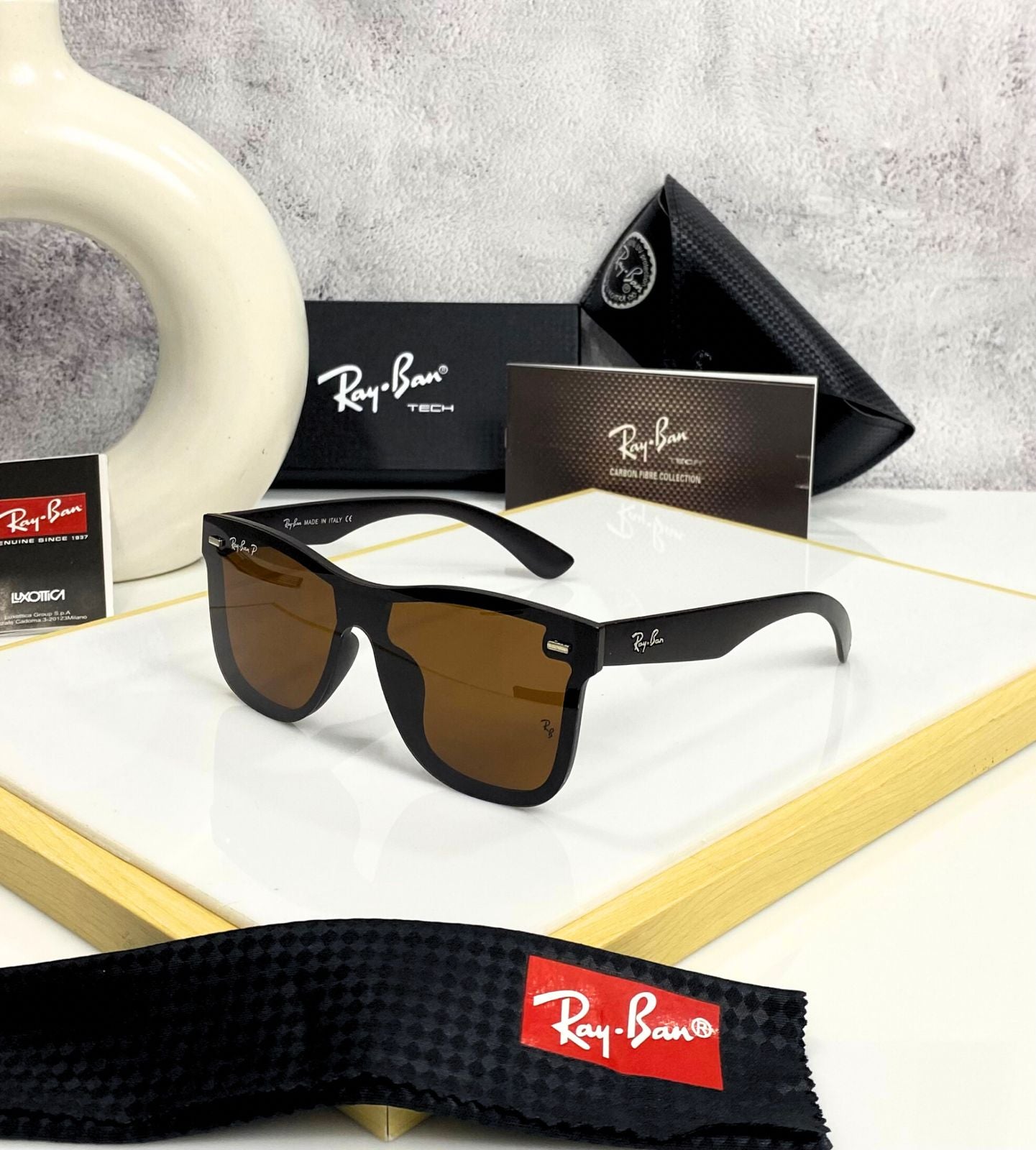 Ray-Ban