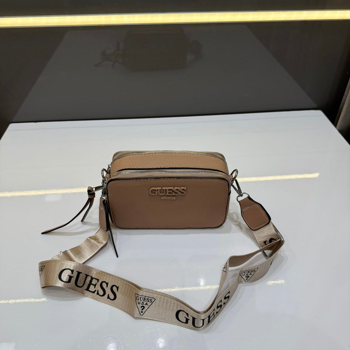 GUESS POCHETTE PREMIUM SIDE BAG