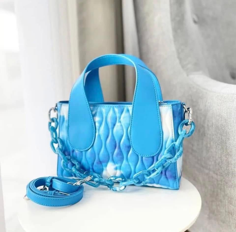 Charles & Keith