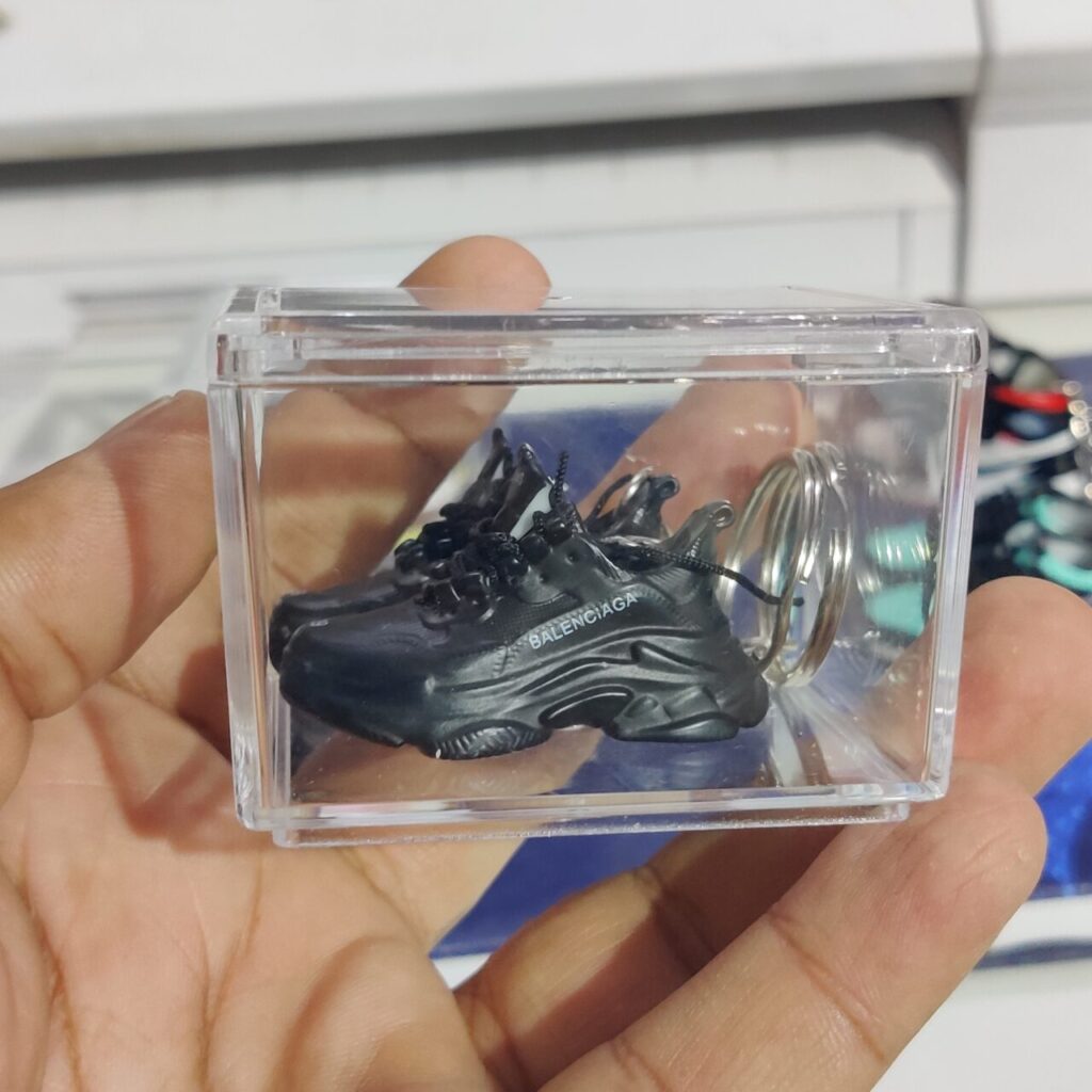 3D Sneaker Keychain With Transparent Box