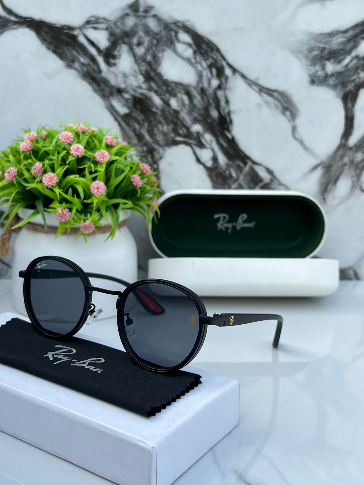 Ray-Ban