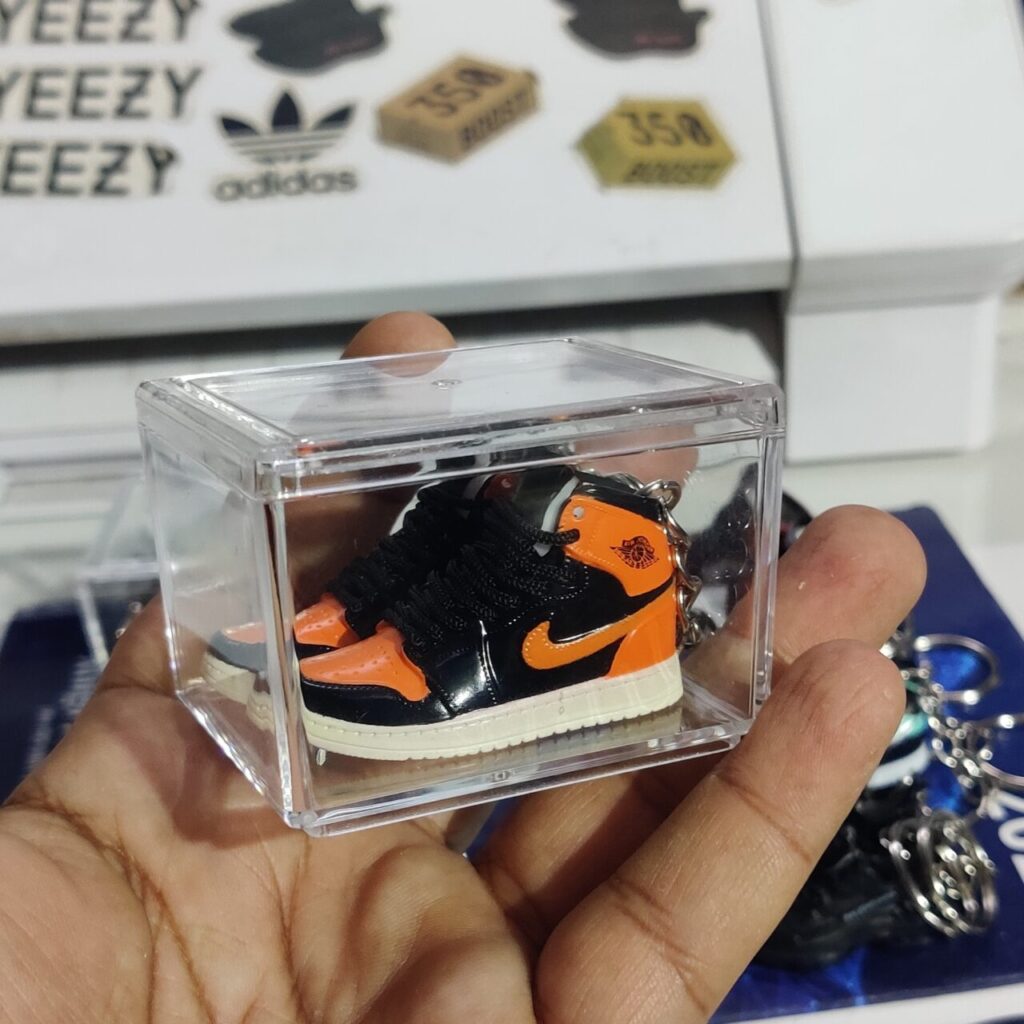 3D Sneaker Keychain With Transparent Box