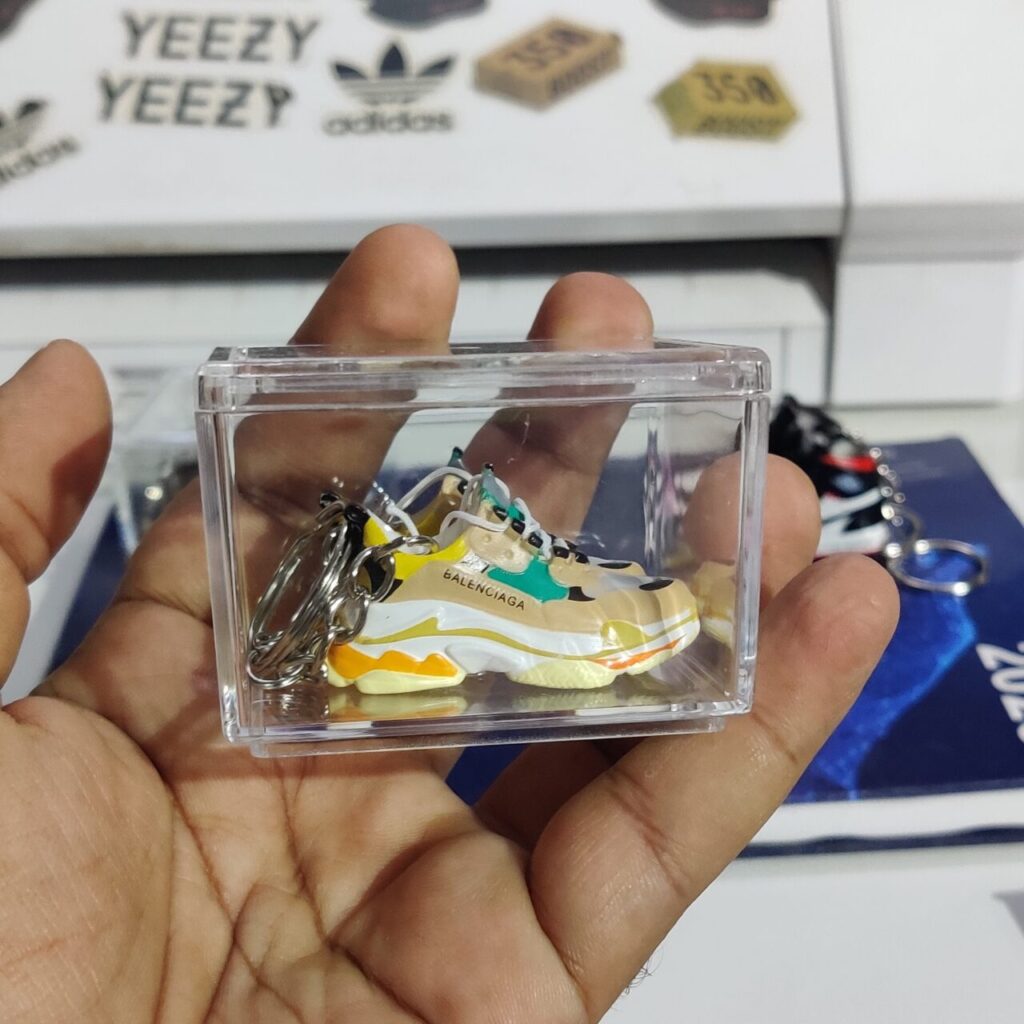 3D Sneaker Keychain With Transparent Box