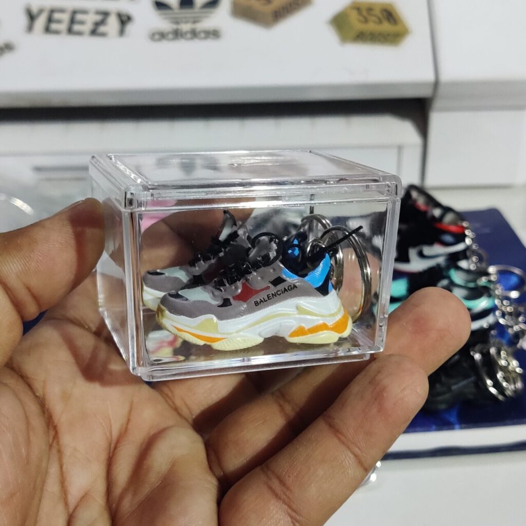 3D Sneaker Keychain With Transparent Box