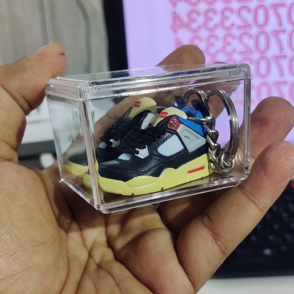 3D Sneaker Keychain With Transparent Box