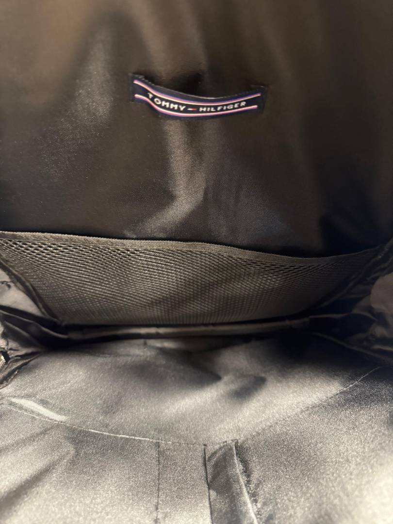 Tommy_Hilfiger Premium Quality Backpack Unisex Article With Dust Bag (26892-Black)