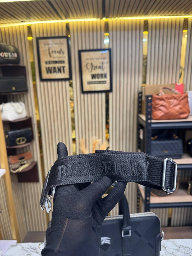 Burberry Checks Premium Quality Laptop Bag With Strap