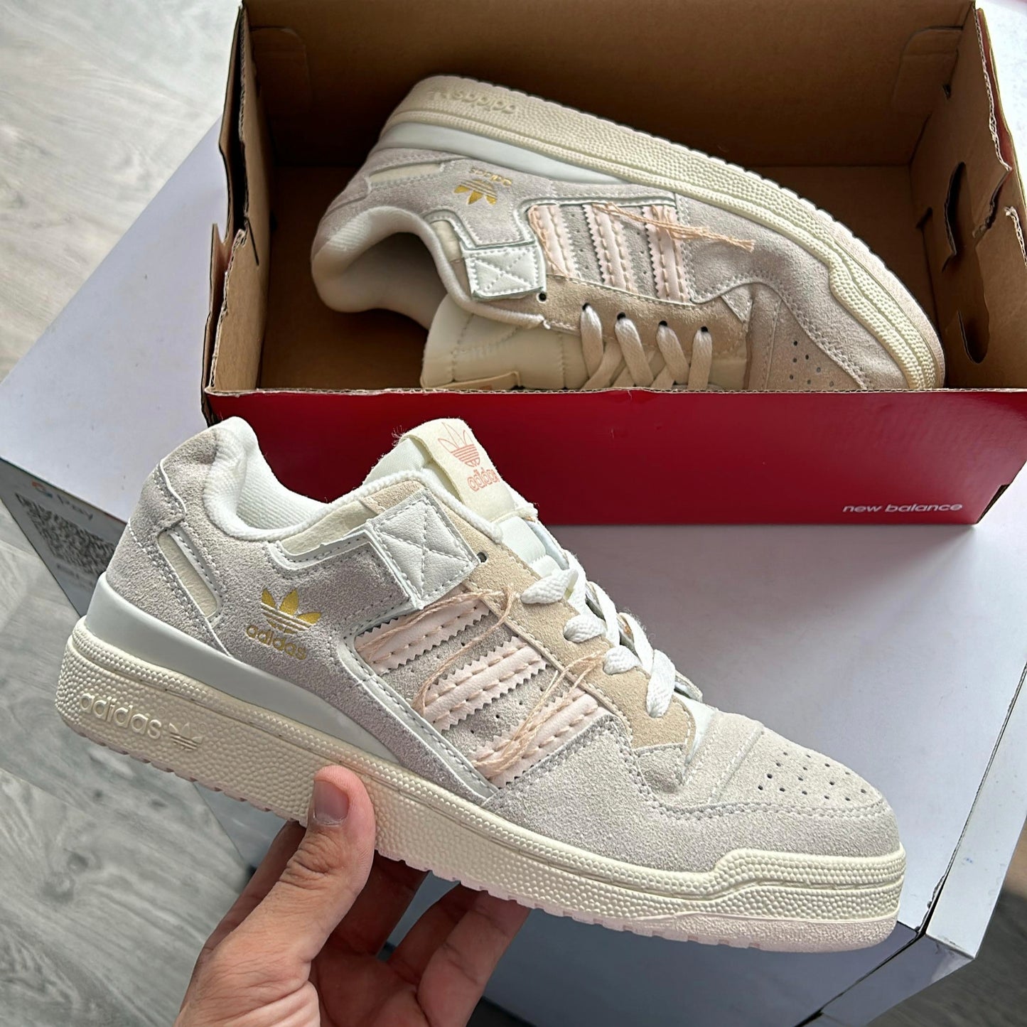 Adidas forum low