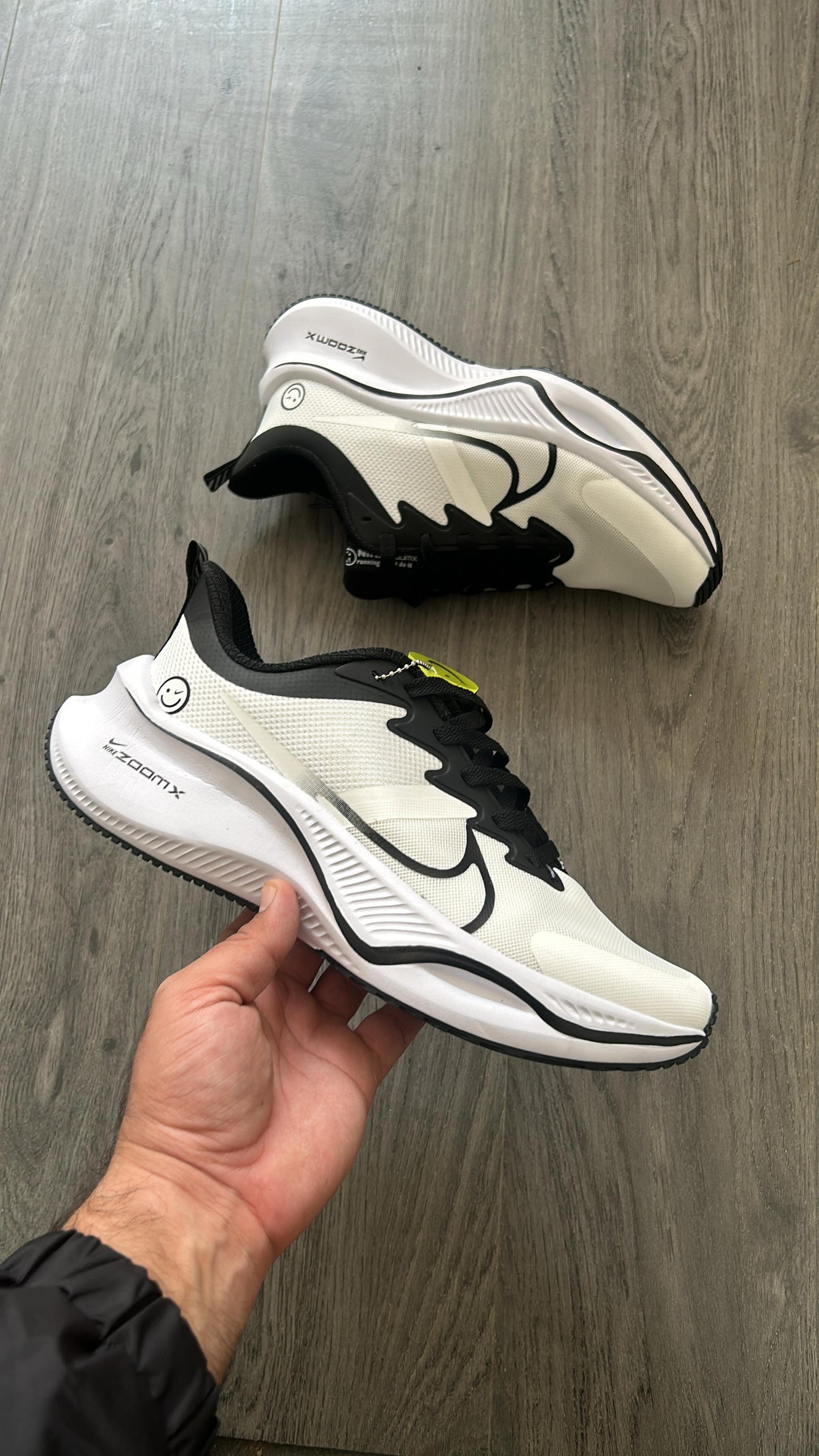 Nike smiley