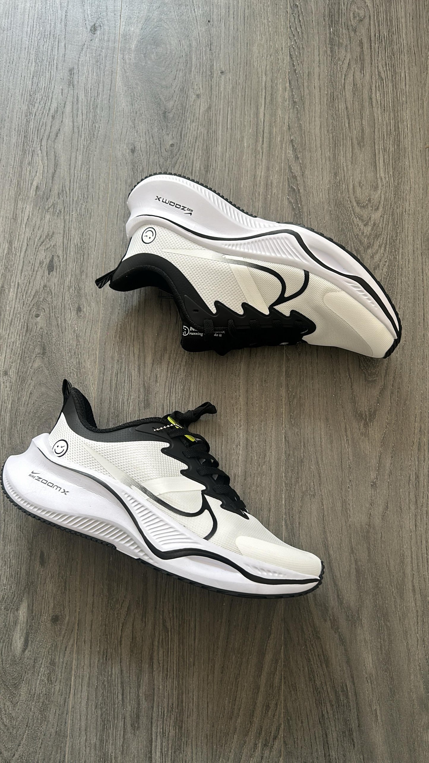 Nike smiley