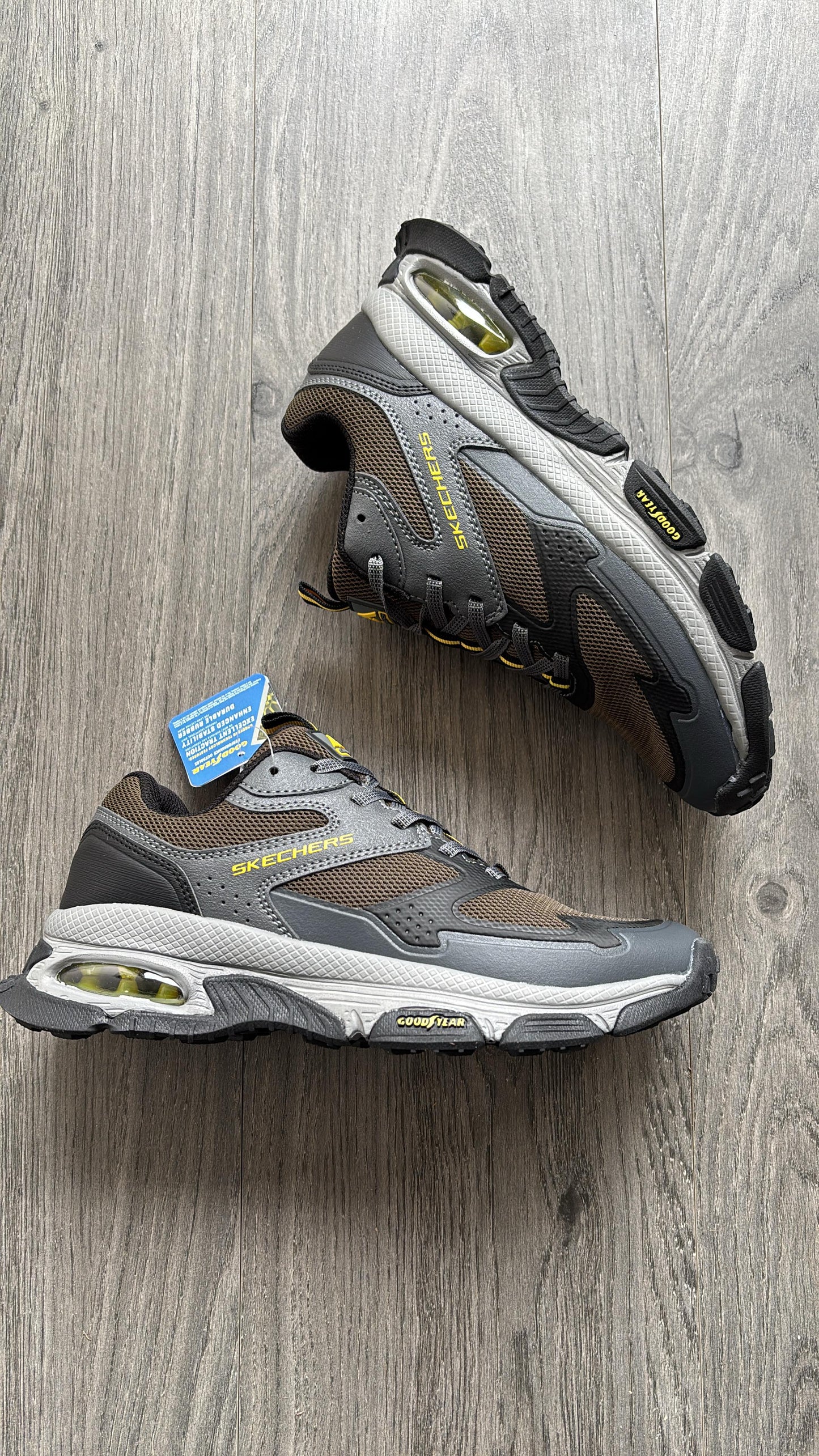 Skechers sleek envoy