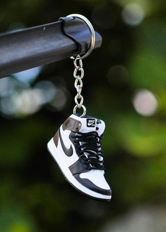 3D sneaker keychain