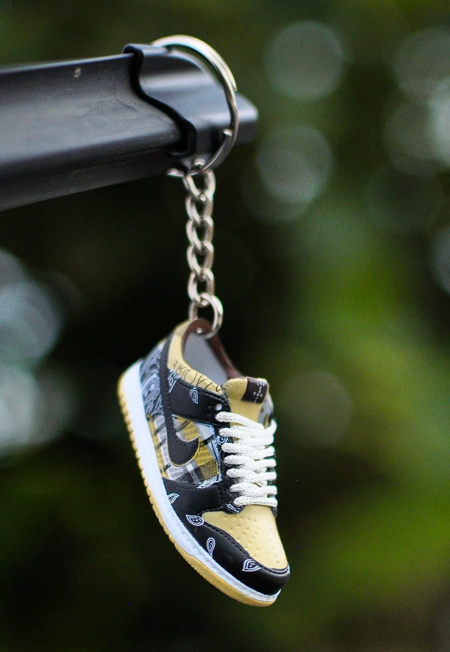 3D sneaker keychain