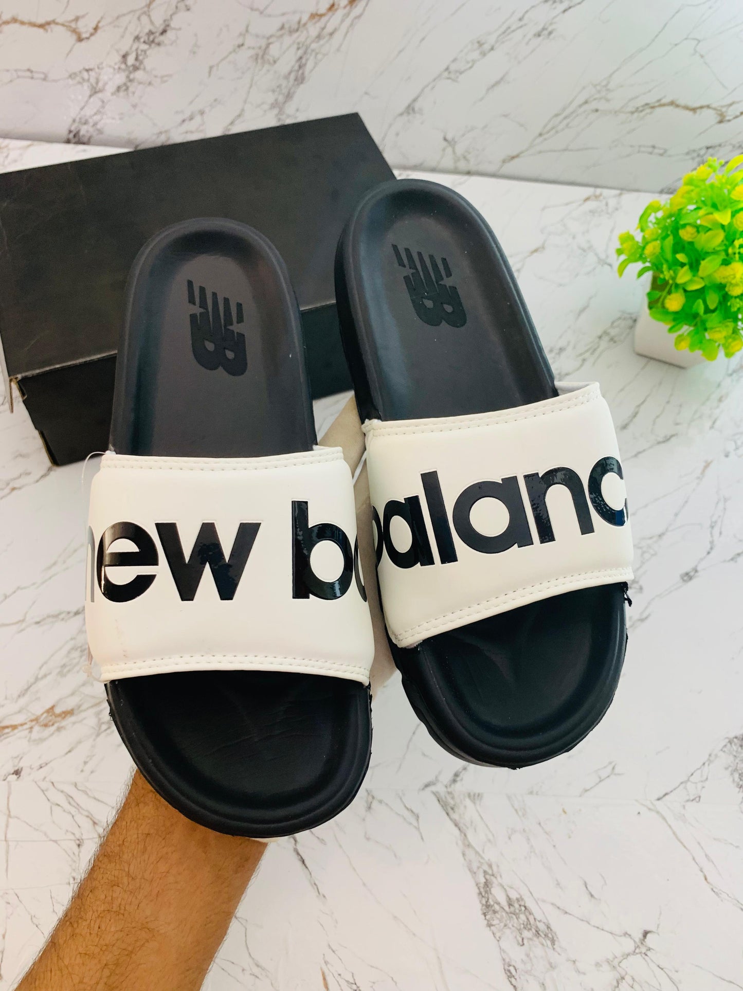 New balance slider