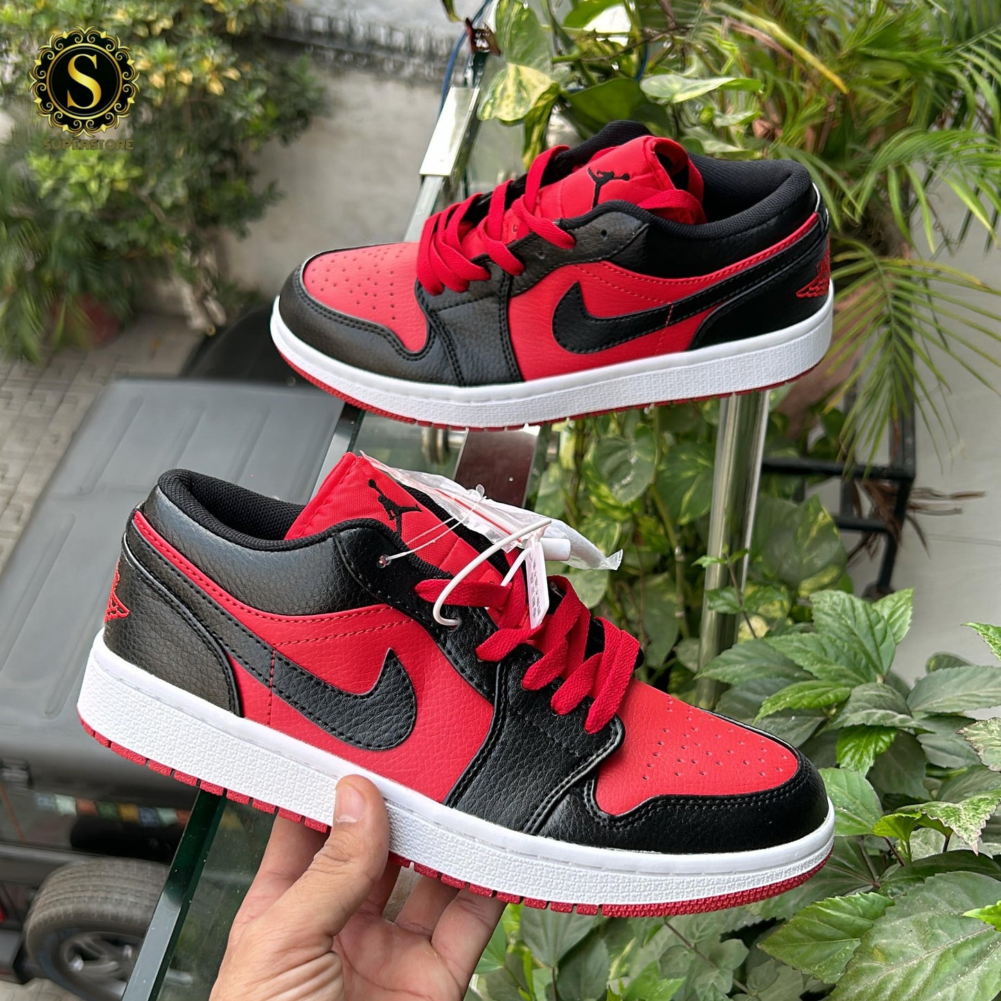 Nike jordan 1 low cut black red