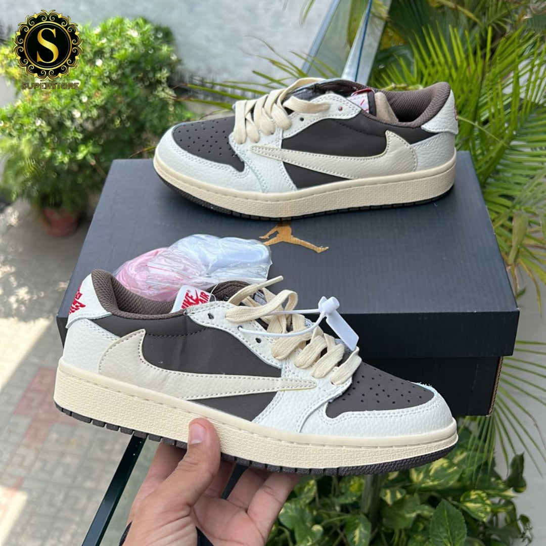 Nike air jordan low og x travis scott reverse mocha