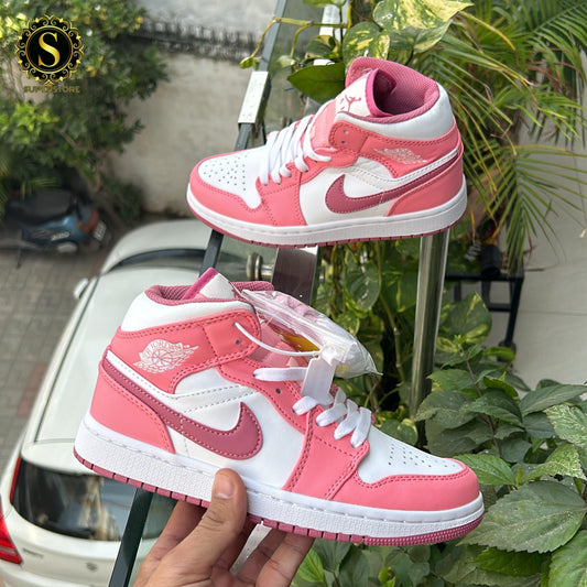 Nike air jordan 1 mid valentines day