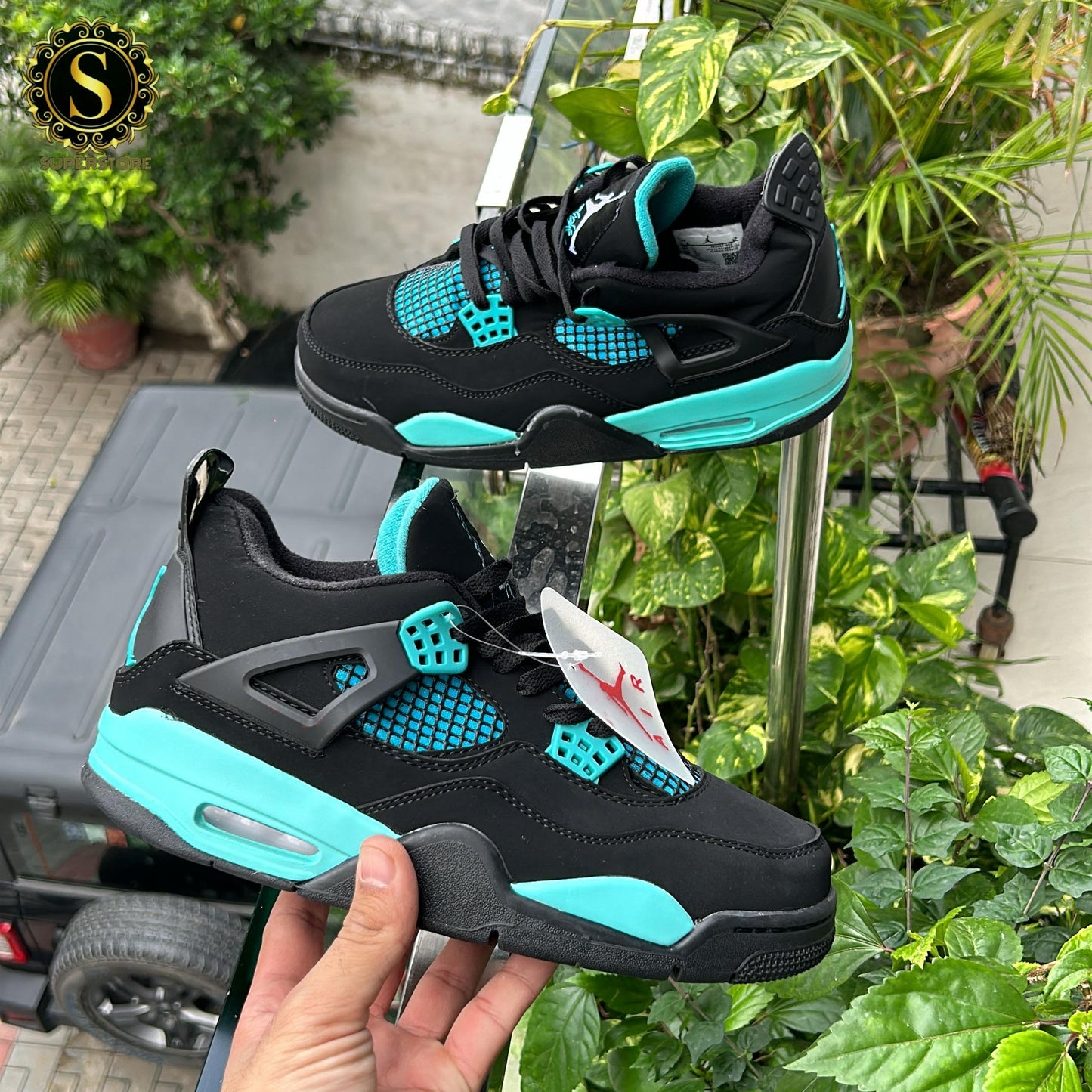 Nike air jordan retro 4 x tiffany