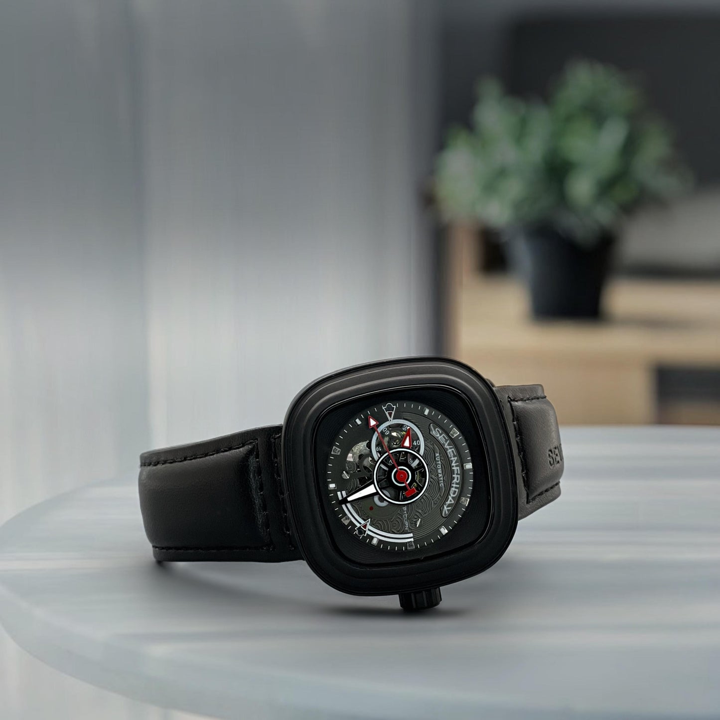 Sevenfriday SF