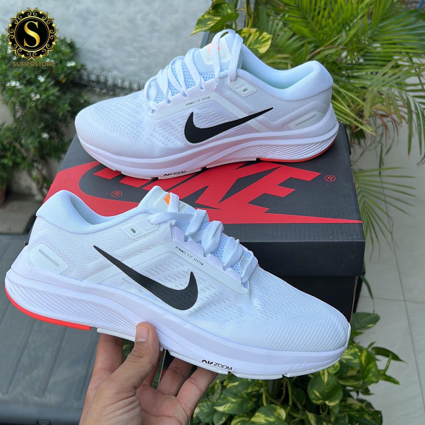 Nike zoom structure 24