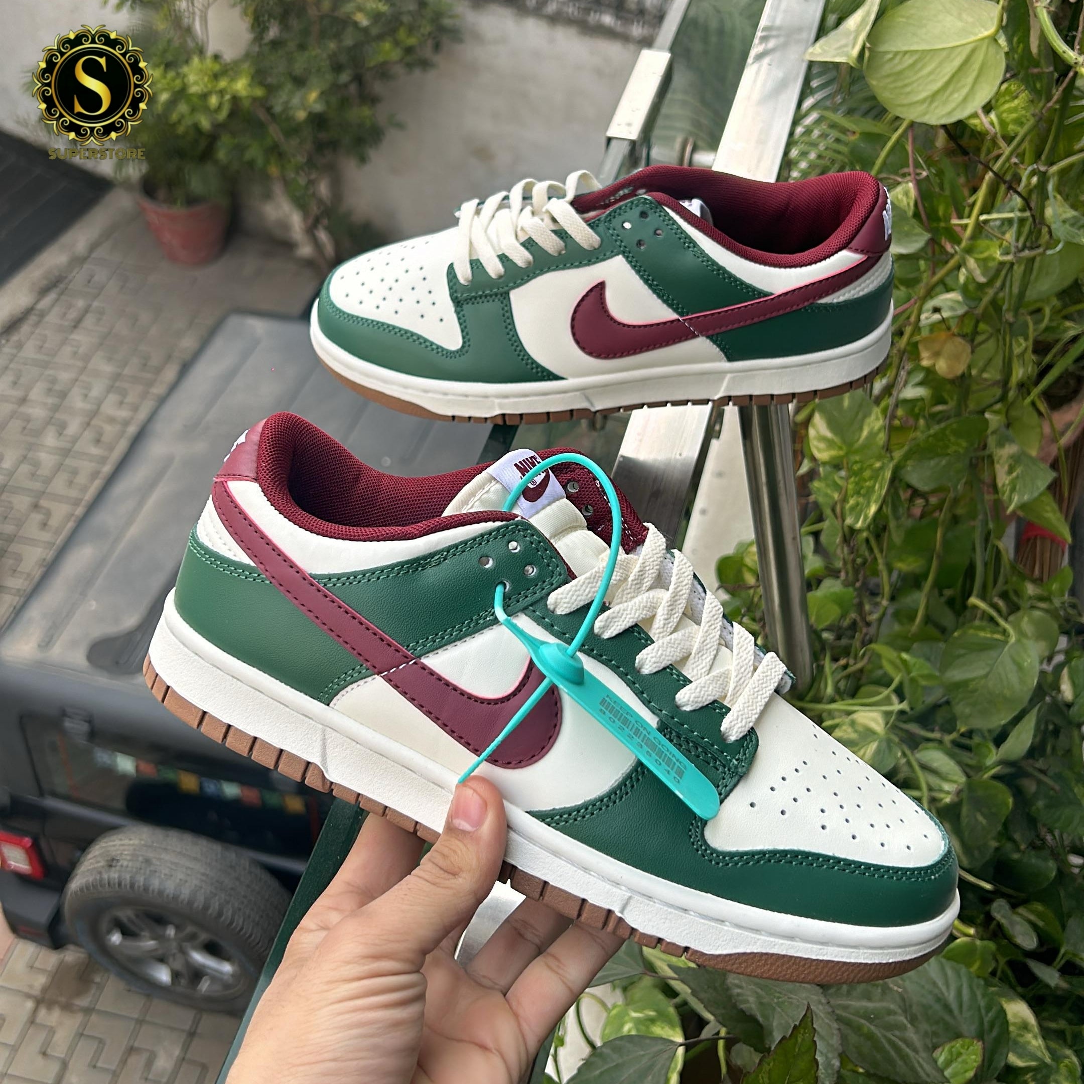 Meroon Dunks Nike sb dunk green maroon tick – Superstore Club
