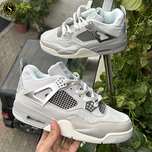 Nike air jordan 4s