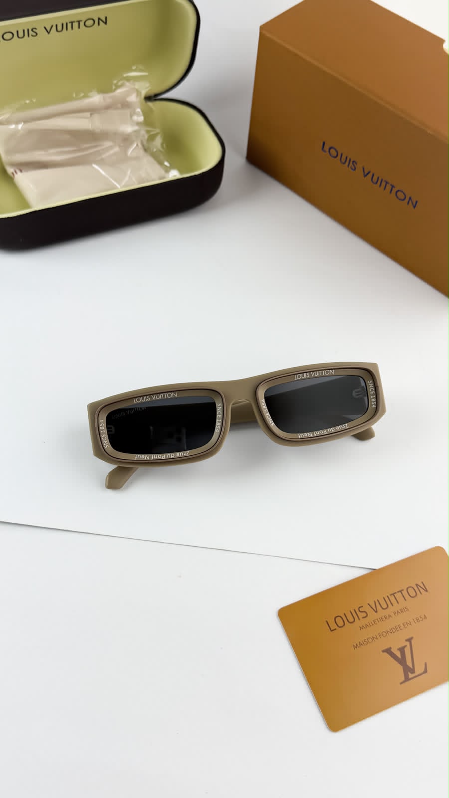 Louis vuitton biscoff
