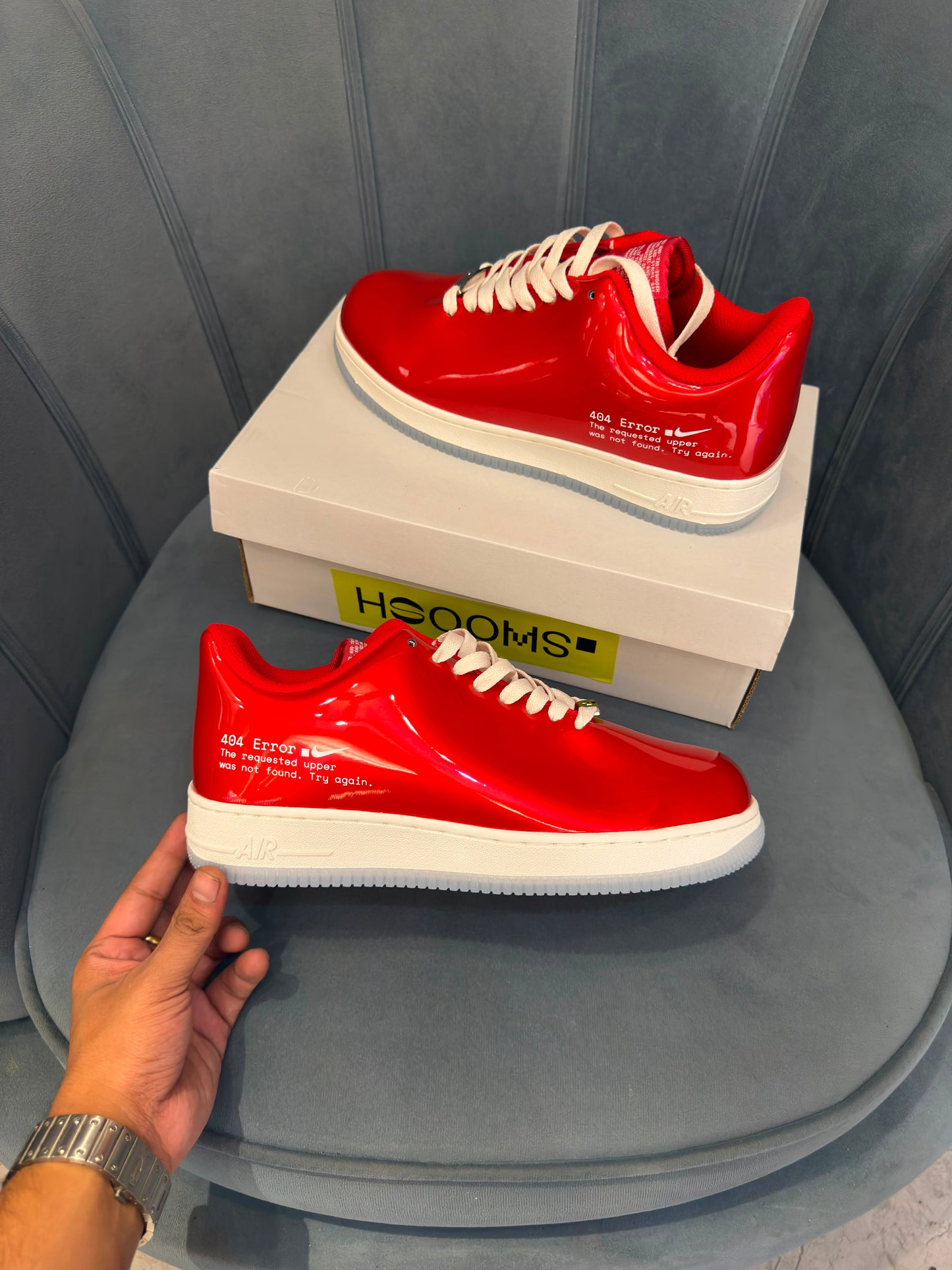 Nike airforce one 404 swoosh error red