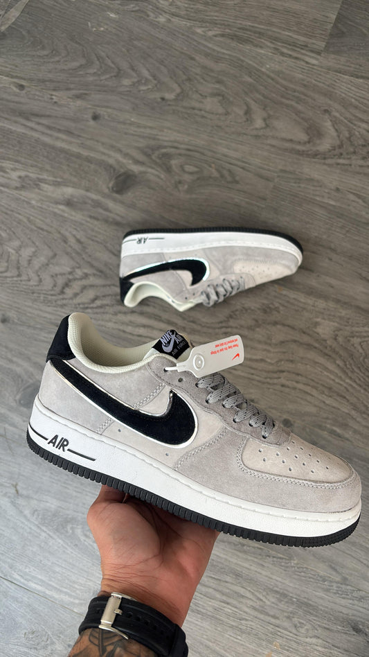 Nike airforce originals