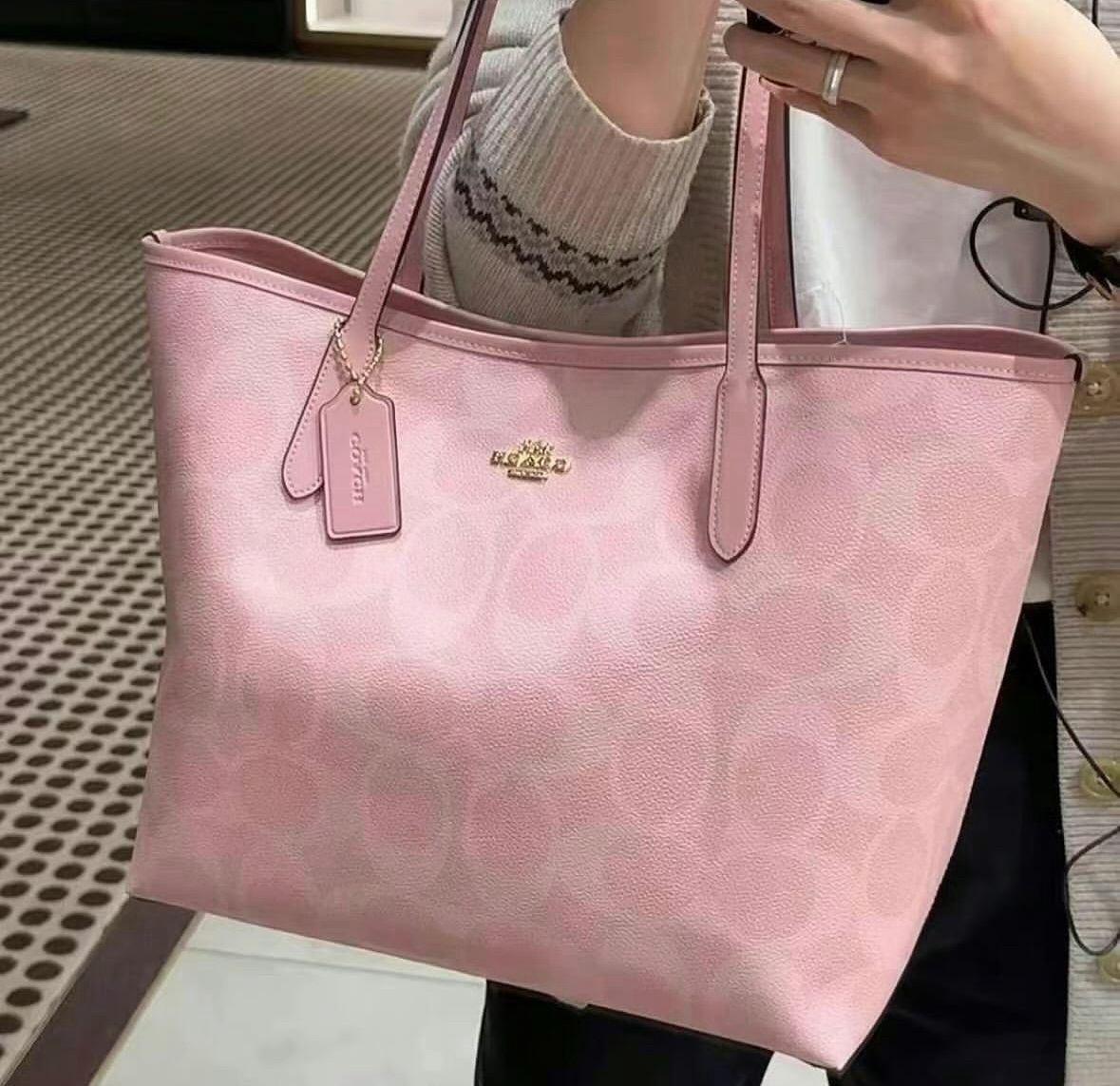 Coach city tote
