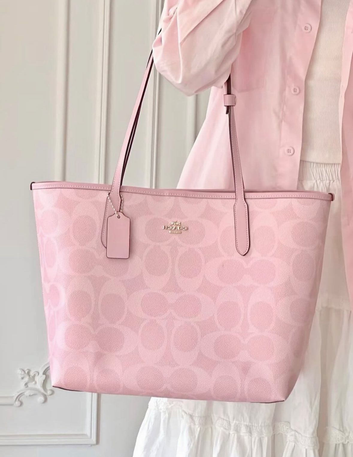Coach city tote
