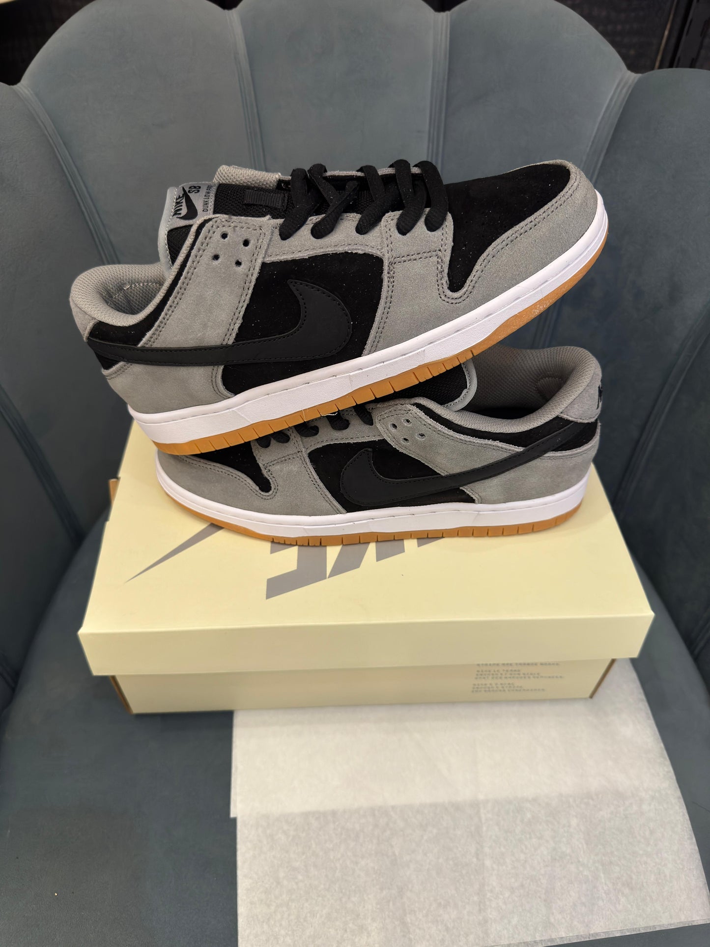 Nike sb dunk dark smoke grey
