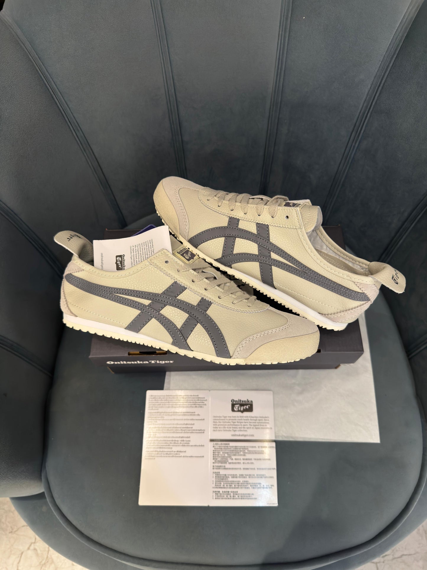 Onitsuka tiger leather mexico 66 grey