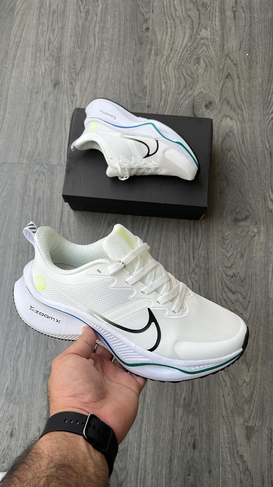 Nike zoom smiley