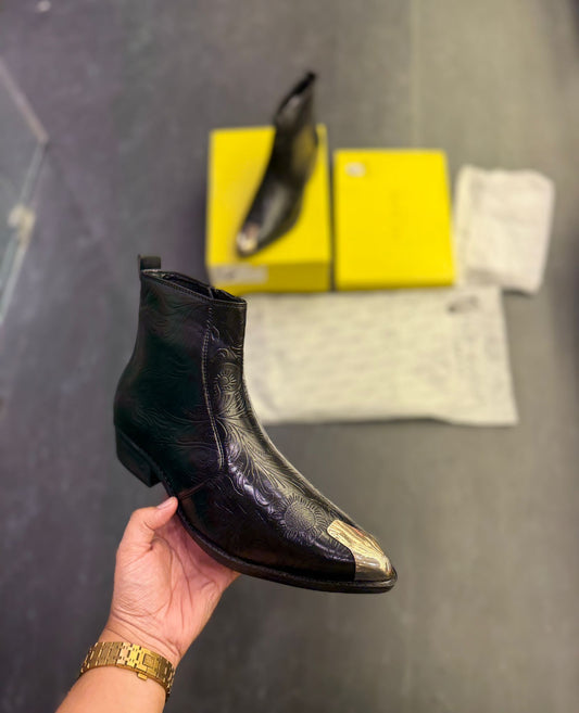 Chelsea metallic shoe