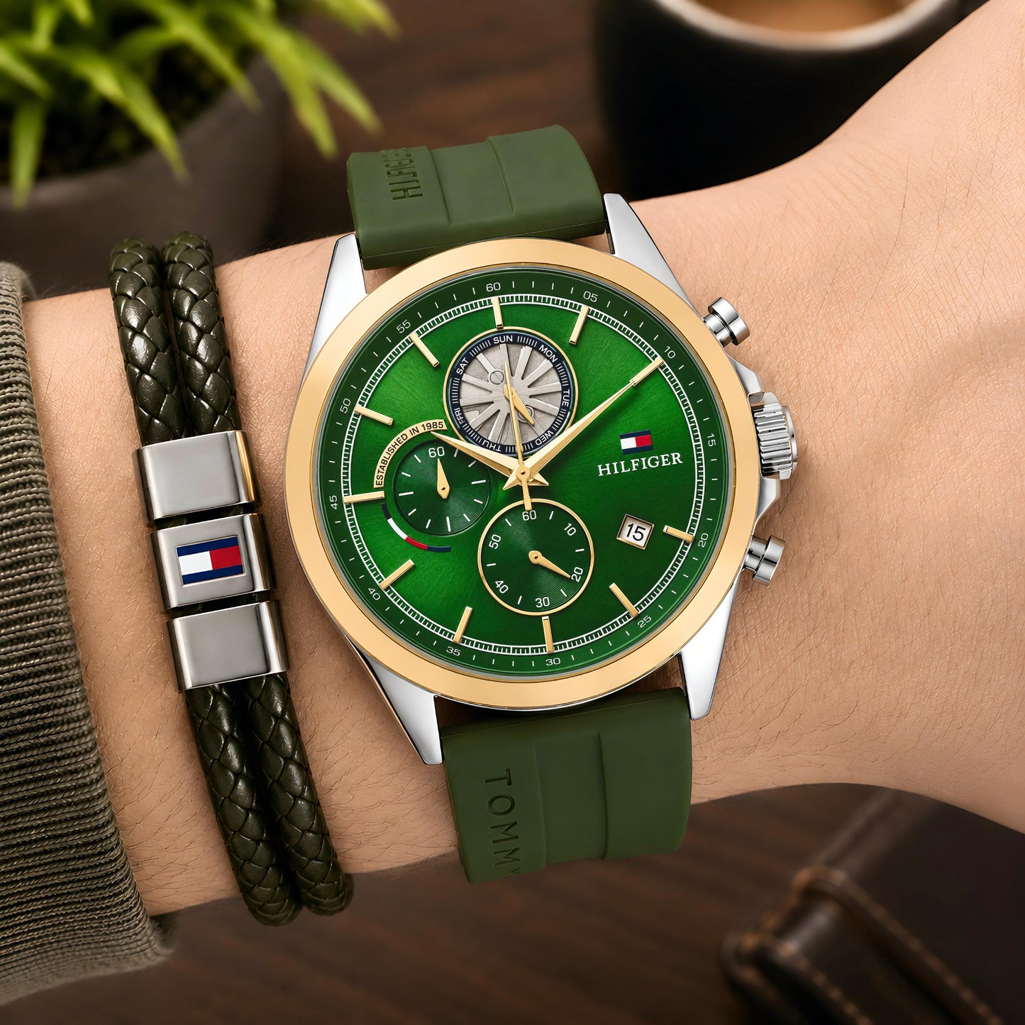 TOMMY HILFIGER