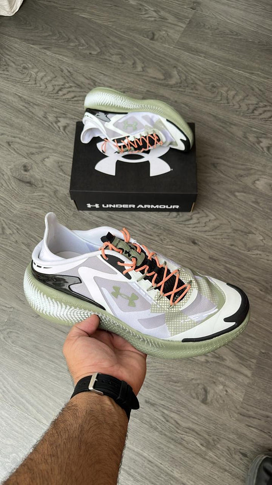 Under armour echo slipspeed