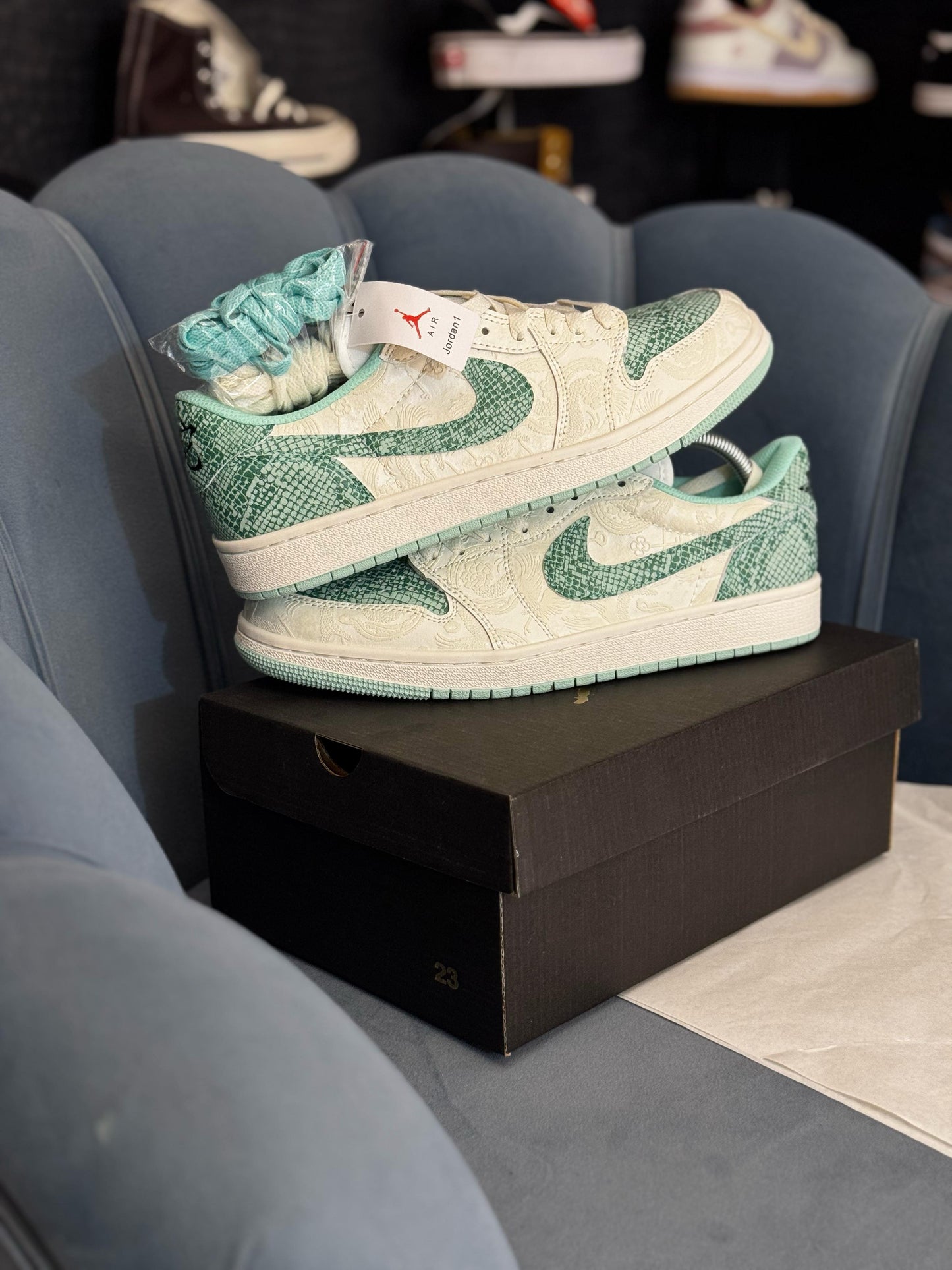 Nike air jordan retro 1 snake of the year 2025
