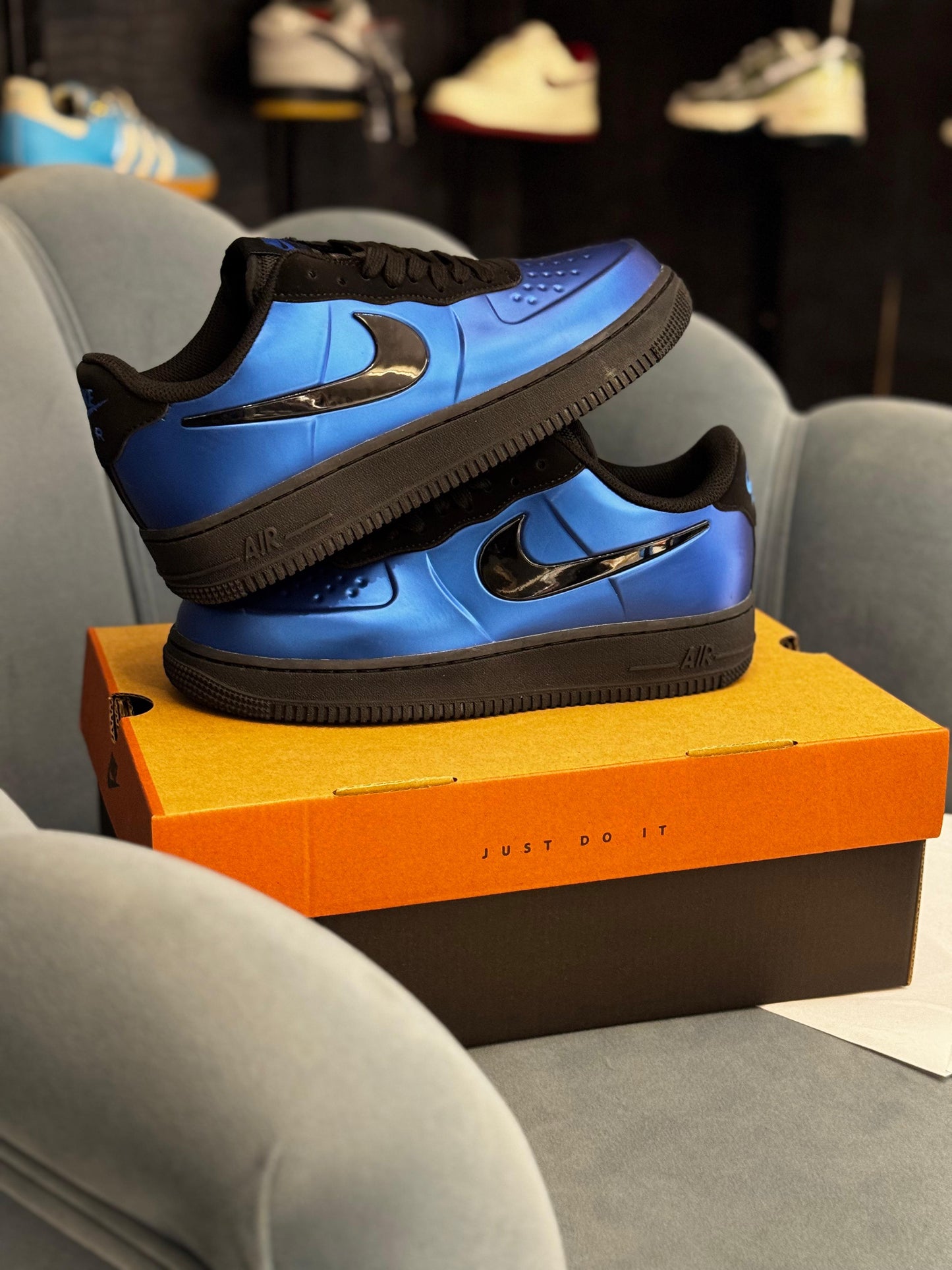 Nike airforce foamposite pro royal blue