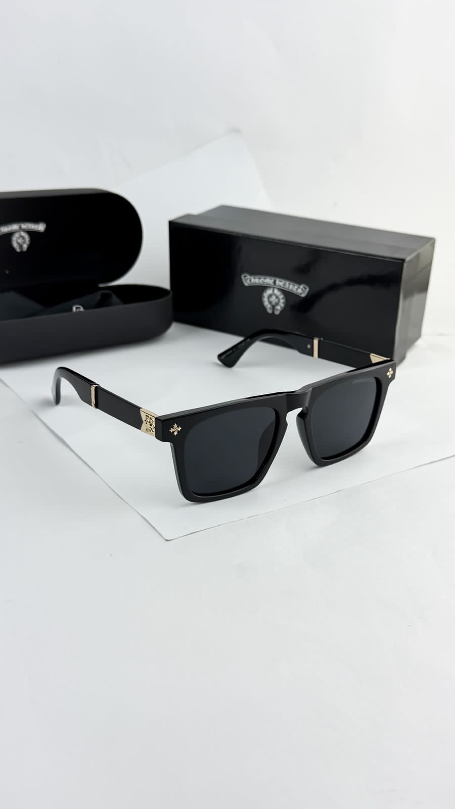 Chrome hearts