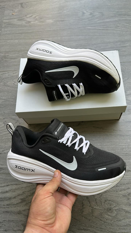Nike vomero plus