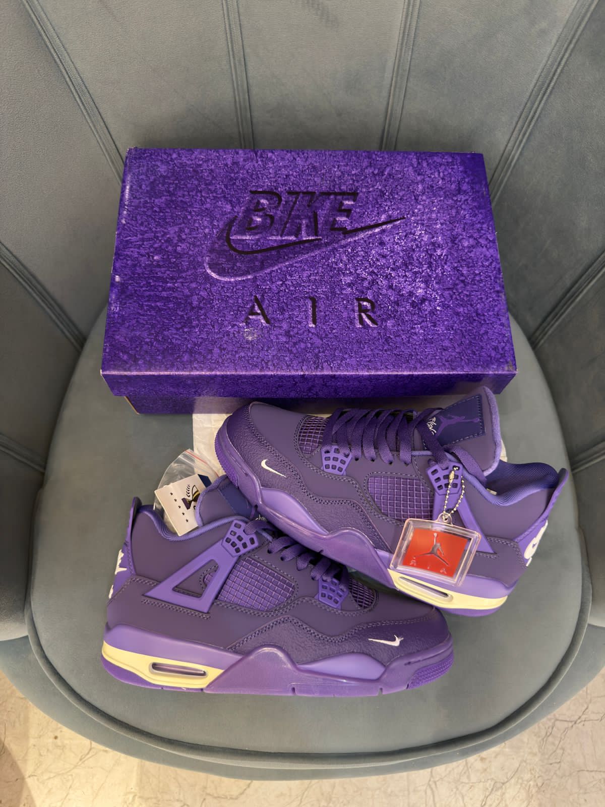 Nike air jordans retro 4 nigel sylvester purple
