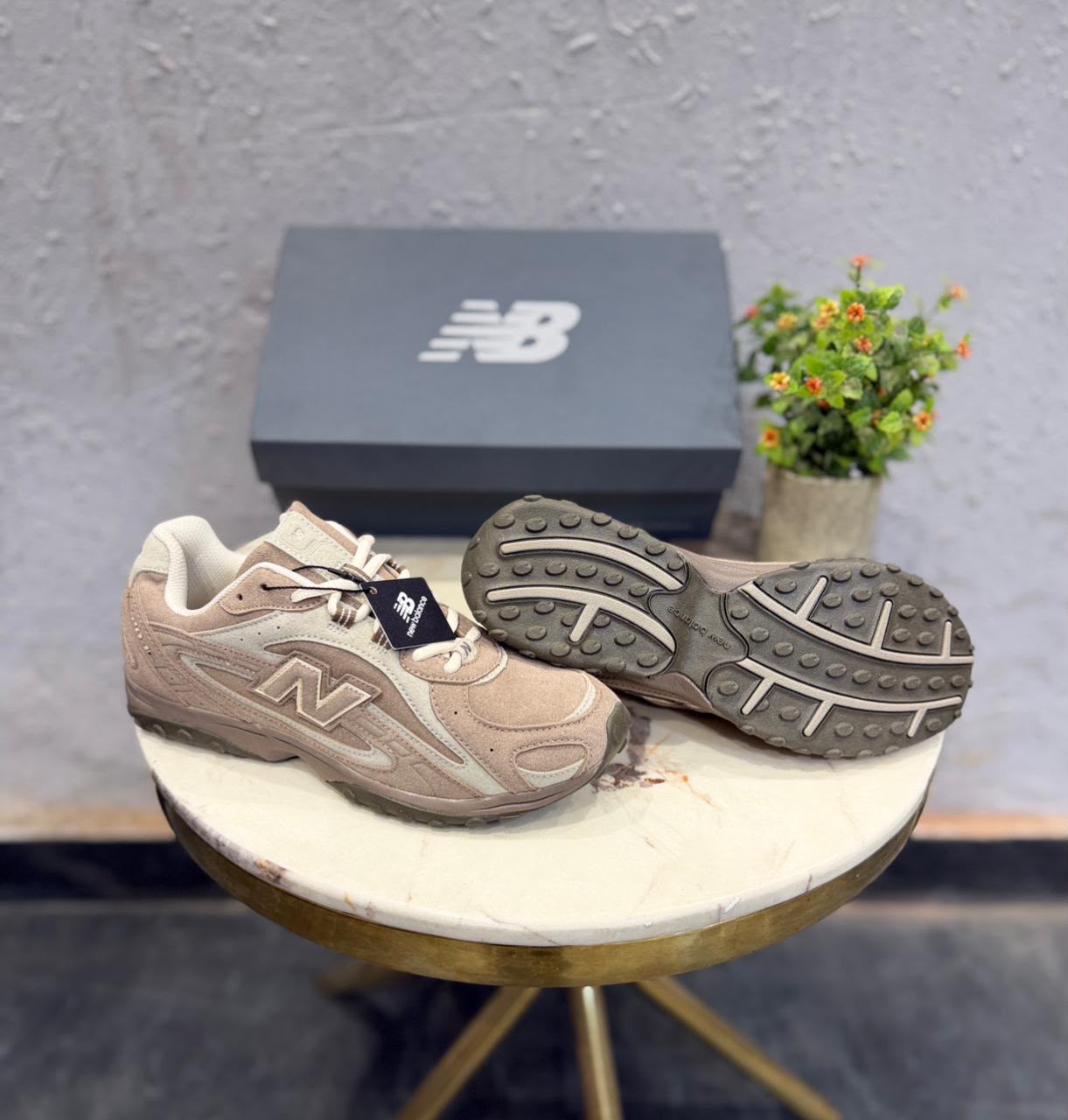 New balance 204 mushroom arid stone