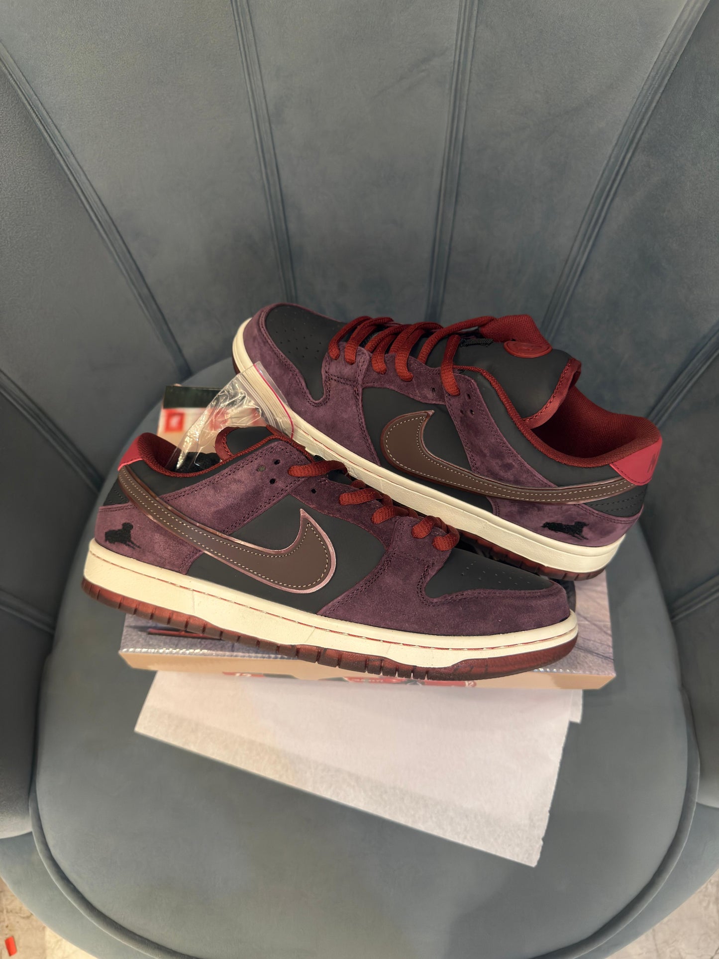 Nike sb dunk x riot skate shop
