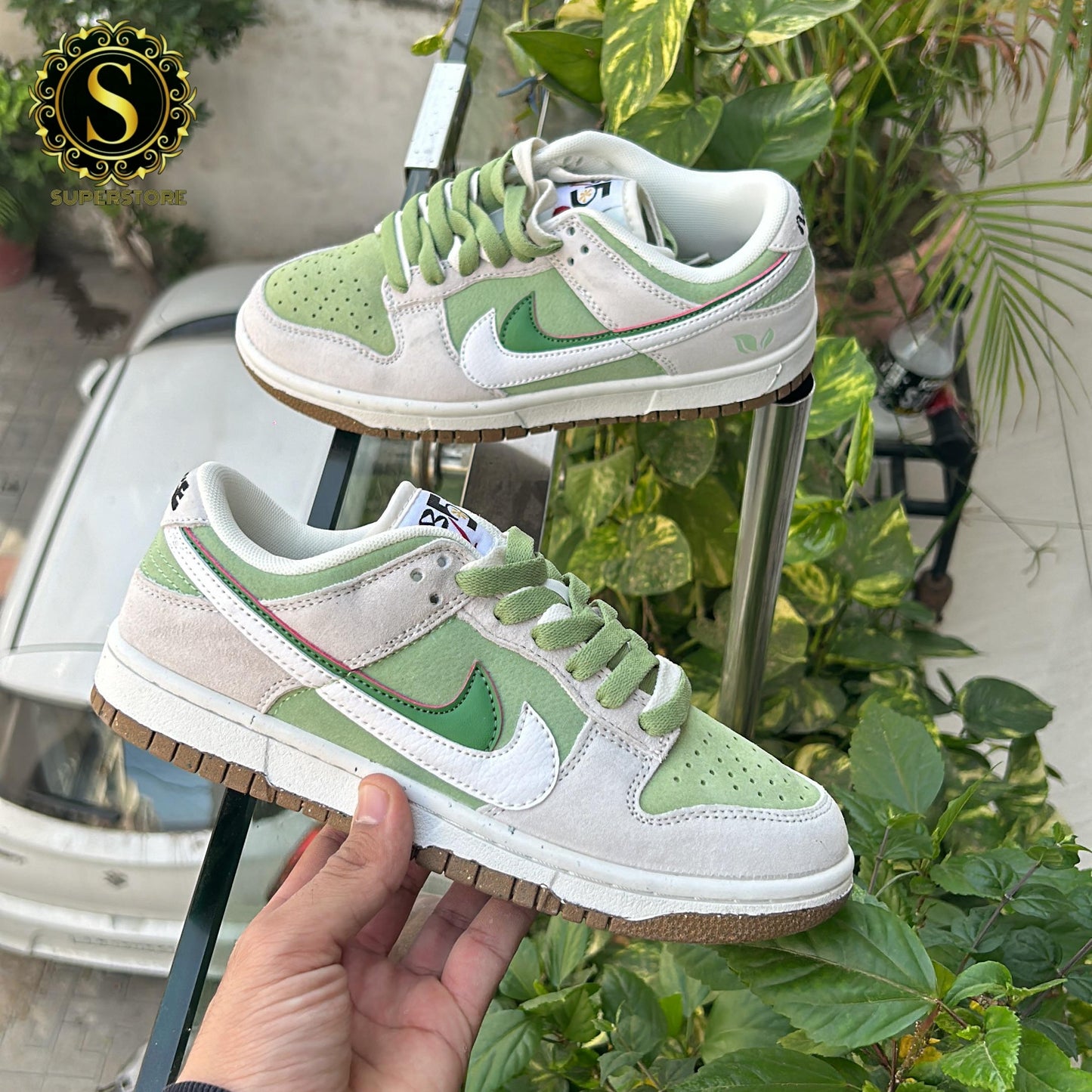 Nike sb dunk double swoosh