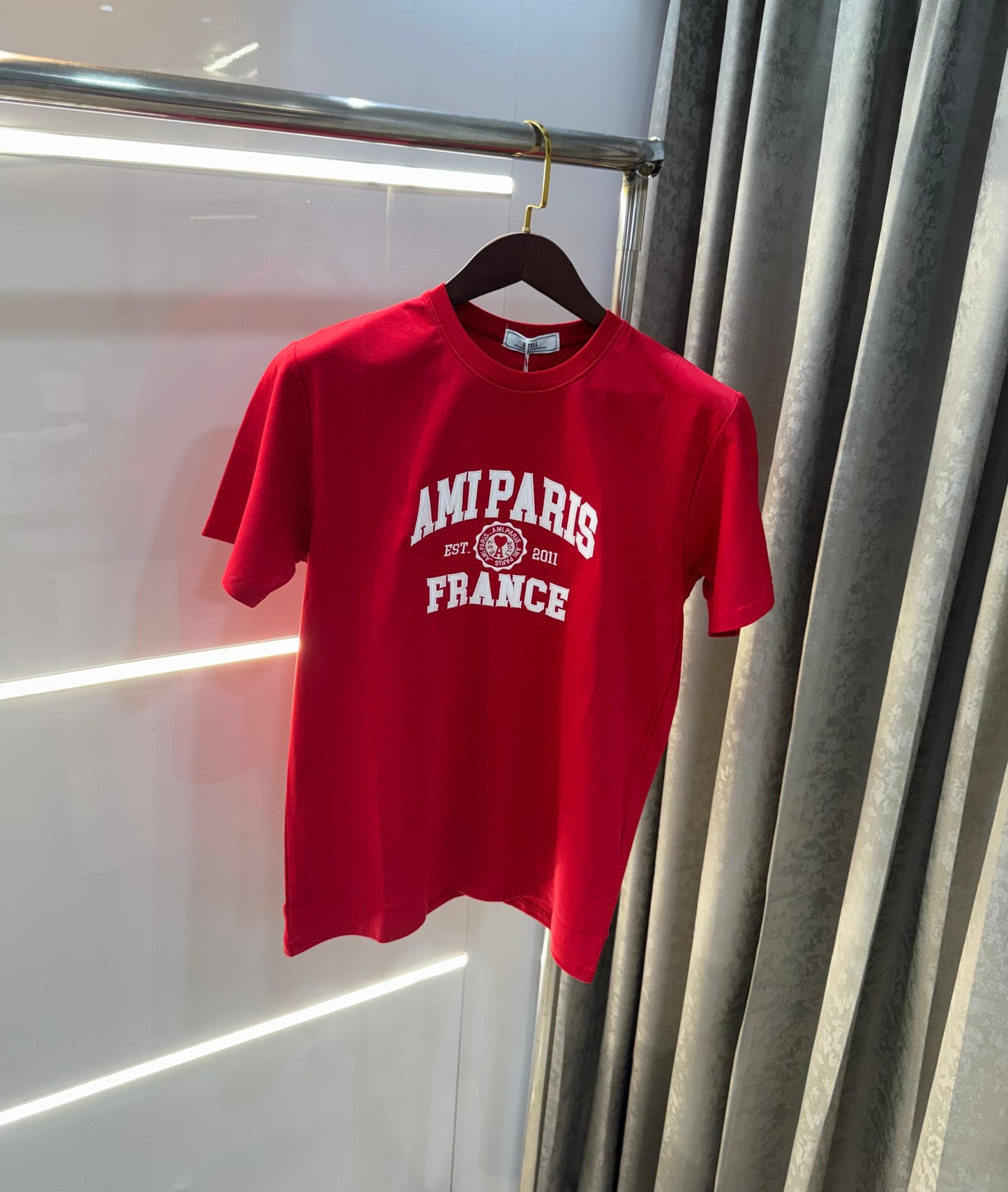 Ami paris