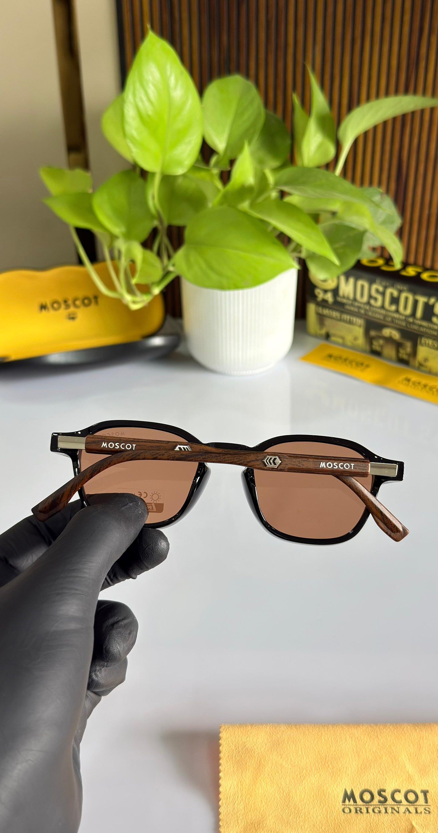 Moscot